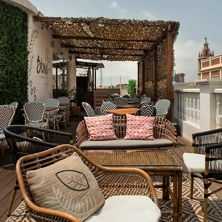 Blanq Carmen Hotel 3*