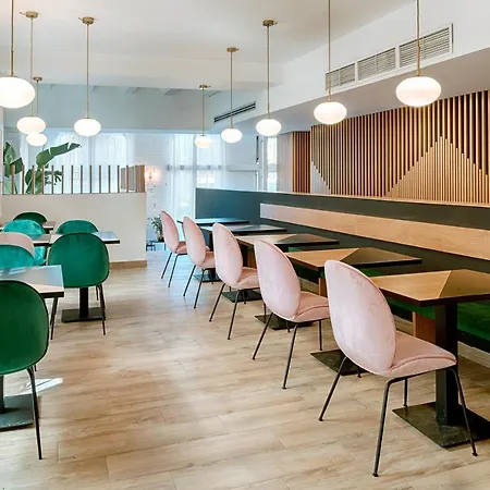 Blanq Carmen Hotel 3*