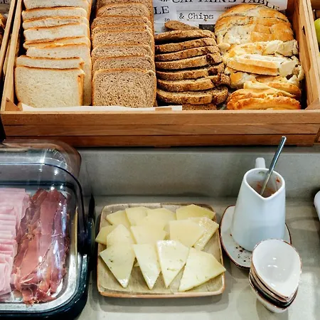 بلانك كارمن فندق 3*