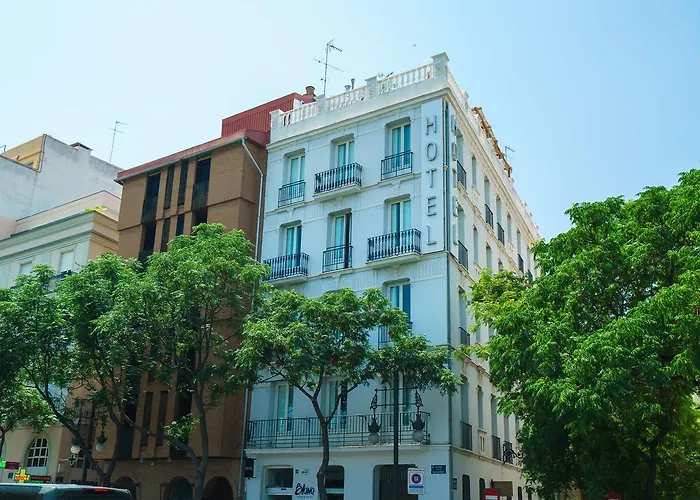 Blanq Carmen Hotel